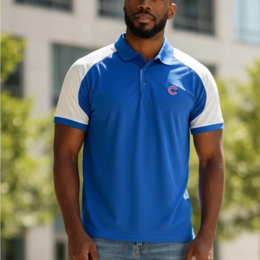 Antigua Chicago Cubs Blue and White Polo Shirt Medium
